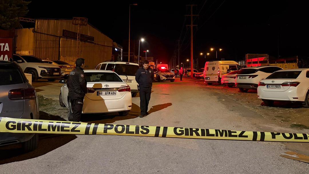 Uyuşturucu tacirleri ile polis arasında çatışma çıktı! Silah sesleri ilçede büyük panik yarattı 2