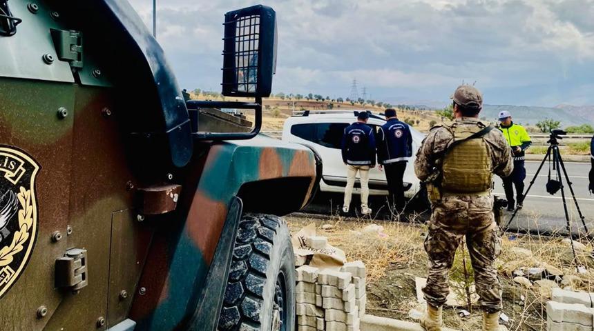 81 ilde göçmen kaçakçılığı operasyonu! 169 organizatör yakalandı