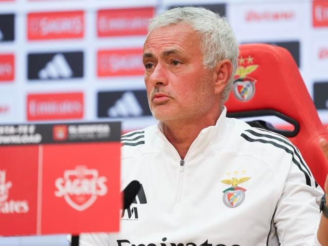 Mourinho Şampiyonlar Ligi'nde puan bile alamadı! Bahanesi Fenerbahçe oldu... Taraftarı çıldırtan sözler!