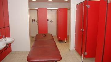 Şampiyonlar Ligi'nde oynanan Arsenal-Atletico Madrid maçı öncesi görülmemiş kriz! Duşa giremediler, UEFA'ya şikayet ettiler