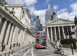 İngiltere'de yıllık enflasyon eylülde yatay seyretti