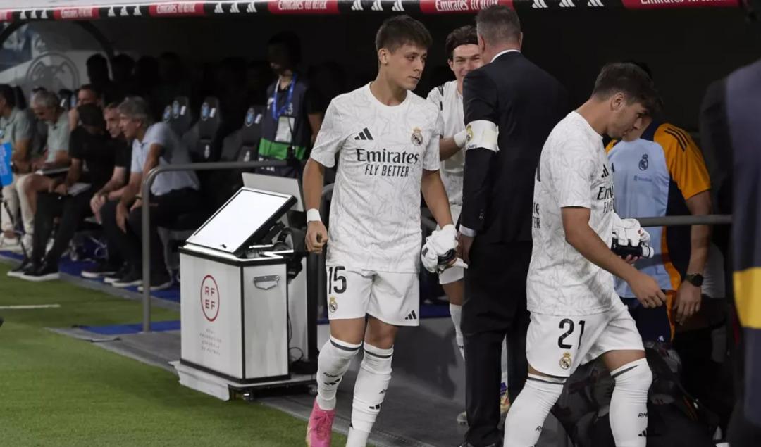 Real Madrid de Arda Güler kararı soyunma odasını karıştırdı! Xabi Alonso ne yapacağını şaşırdı 2