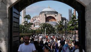 Yerli turistler yılın ikinci çeyreğinde 116,9 milyar lira seyahat harcaması yaptı