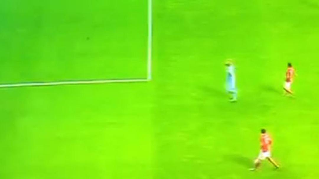 B&uuml;t&uuml;n stat g&ouml;rd&uuml;, Burak g&ouml;rmedi!