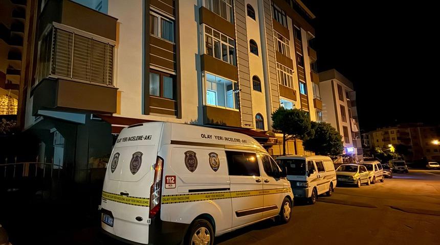 Tartıştığı eşi ve kızını silahla yaraladı