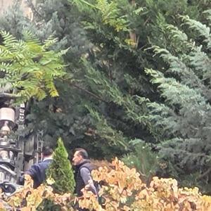 Kontrolden çıkan otomobil istinat duvarından aşağı uçtu: 1 yaralı