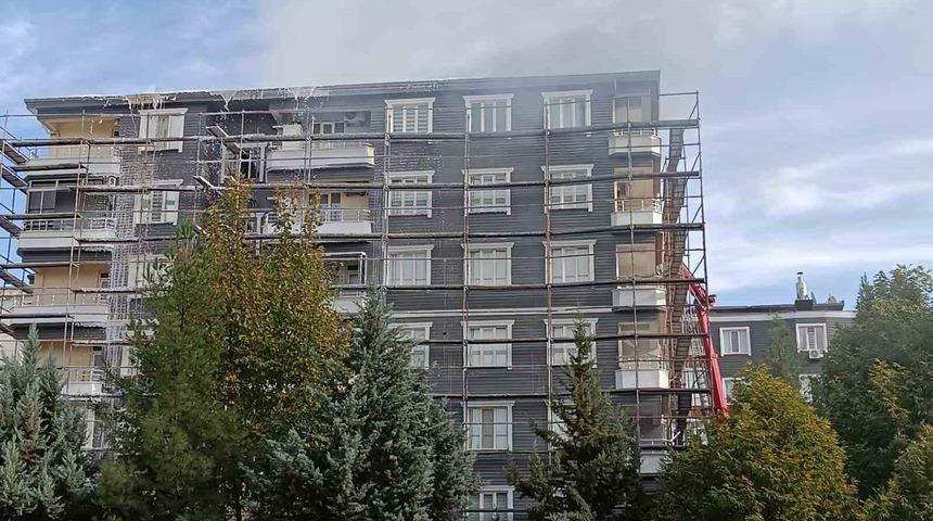 Batman’da çatı katında korkutan yangın