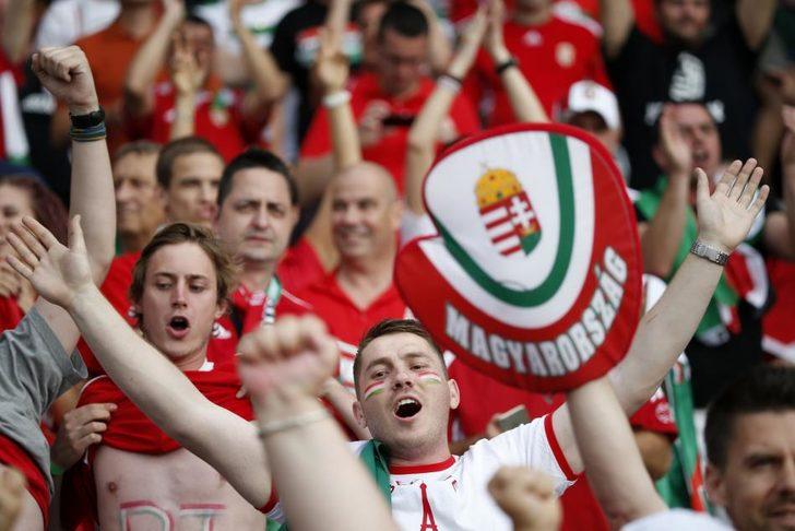 Macaristan - Belçika taraftarlar G3