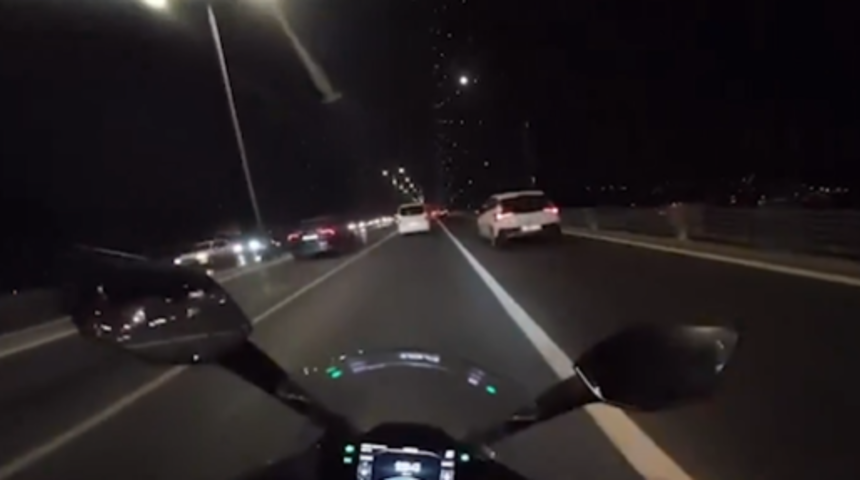 Bakan Yerlikaya, görüntüleri paylaşıp Yeni Trafik Kanunu Teklifini hatırlattı: "Ehliyeti 60 gün geri alınacak"