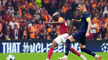 Galatasaray'da Şampiyonlar Ligi'nde gecenin adamı Victor Osimhen kırdığı rekorlar sonrası konuştu! ''Rekorları tek başıma kırmıyorum''