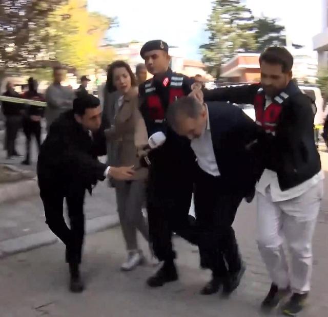 Mahkeme salonunu karıştıran sözler! Yenidoğan çetesi davasında gerginlik çıktı... Savcı Yavuz Engin: "Devlet kumpas kurmaz, haddini bil" 11