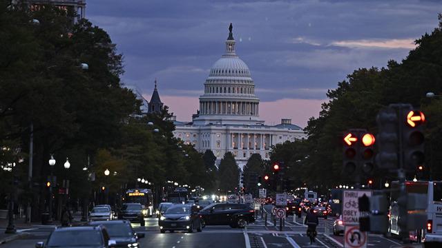 Bütçe anlaşmazlığının sürdüğü ABD'de hükümet hala kapalı