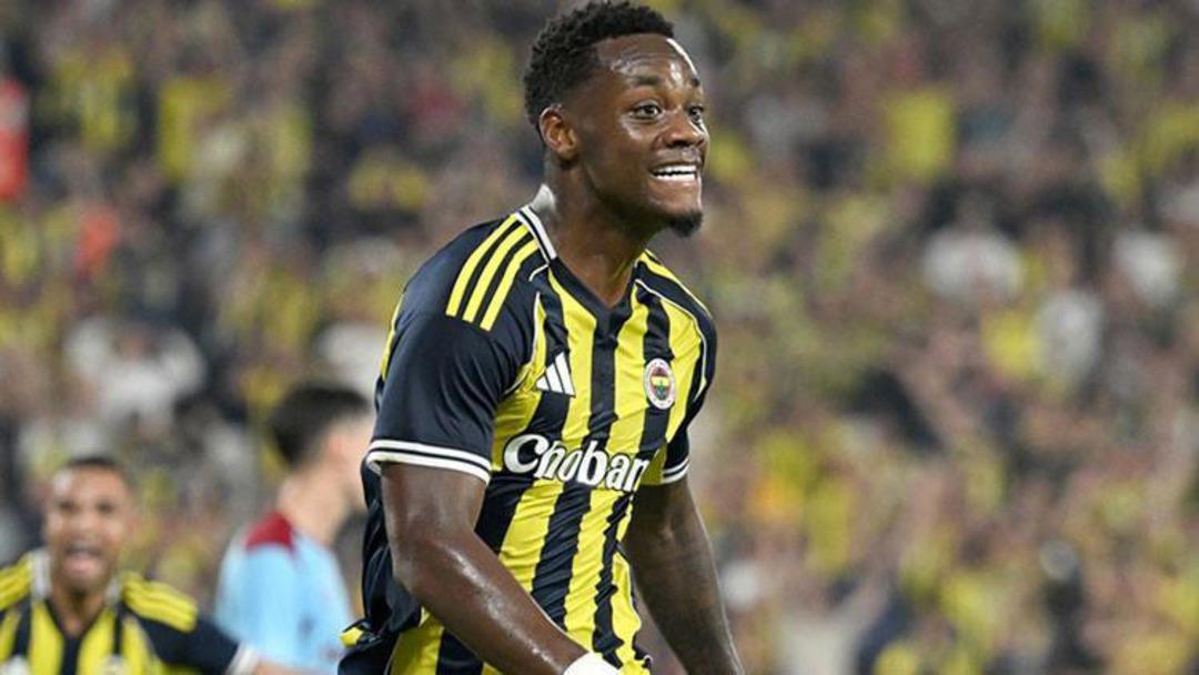 Fenerbahçe de UEFA Avrupa Ligi ndeki Stuttgart maçı öncesi Jhon Duran ve Ederson hakkında flaş gelişme! 1