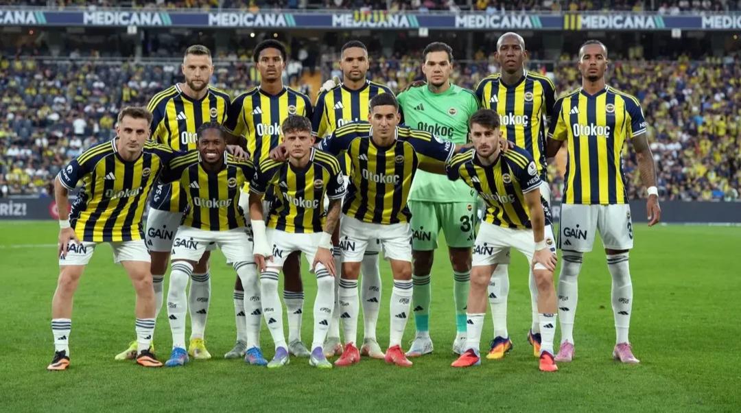 Fenerbahçe de UEFA Avrupa Ligi ndeki Stuttgart maçı öncesi Jhon Duran ve Ederson hakkında flaş gelişme! 3
