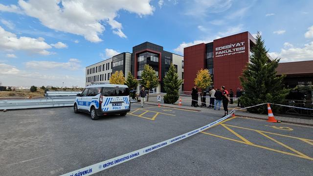 Kadın cinayeti üniversiteye kadar girdi! 3 çocuk annesi öğrenci, eski eşi tarafından katledildi