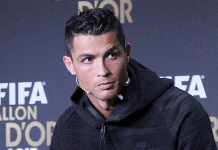 Kırmızı halıda şıklık yarışı! G4