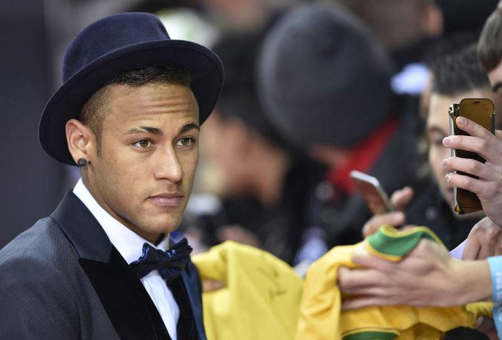 Kırmızı halıda şıklık yarışı! G5