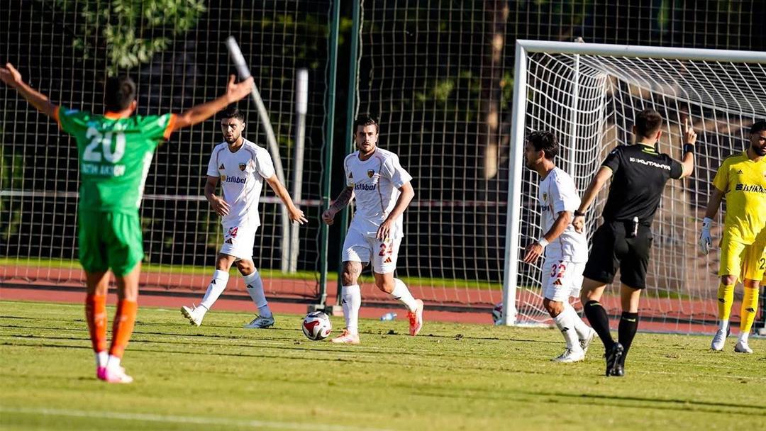 Kayserispor’daki kötü gidişat devam ediyor! Savunma ve hücum işlemiyor!  1