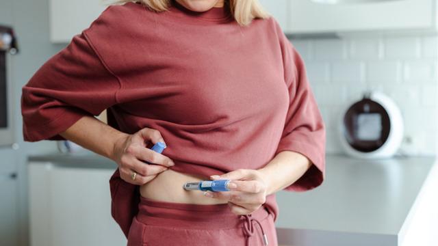 Sosyal medyanın trendi ‘zayıflama iğnesi’ masum değil! Zayıflama iğnesi herkes için değil: Komaya ve ölüme bile neden olabilir