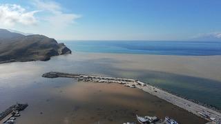 Gökçeada'da kuvvetli sağanak etkili oldu! Denizin rengi değişti