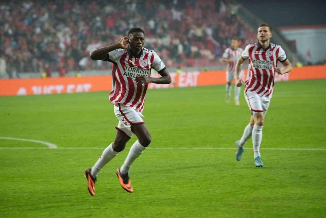 Samsunspor, Avrupa da tarih yazıyor! Şimdi de Dinamo Kiev i dize getirdiler... 1