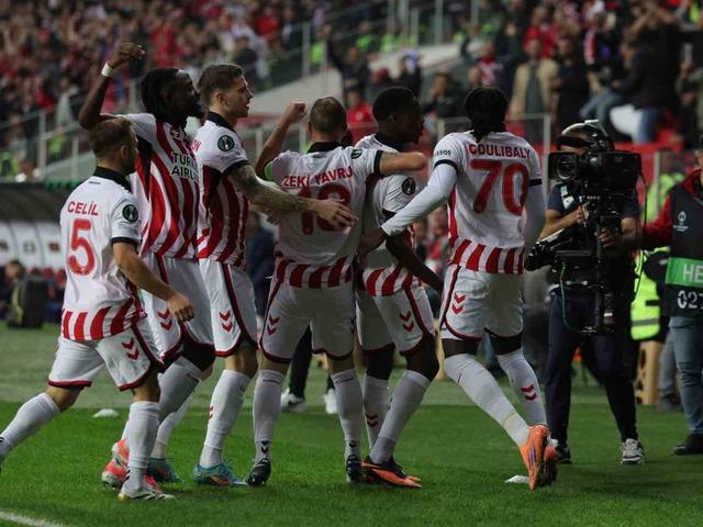 Samsunspor, Avrupa'da tarih yazıyor! Şimdi de Dinamo Kiev'i dize getirdiler...