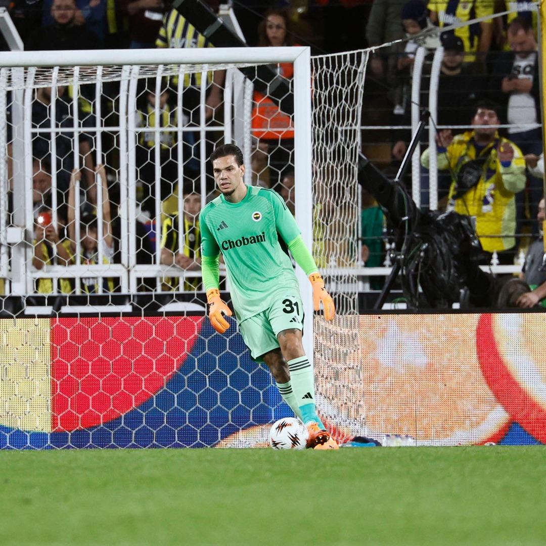 Fenerbahçe Avrupa Ligi nde Stuttgart’ı devirdi! Yorumcular 1 ismi işaret etti! G.Saray 12 kişi, F.Bahçe 10 kişi oynuyor... 7