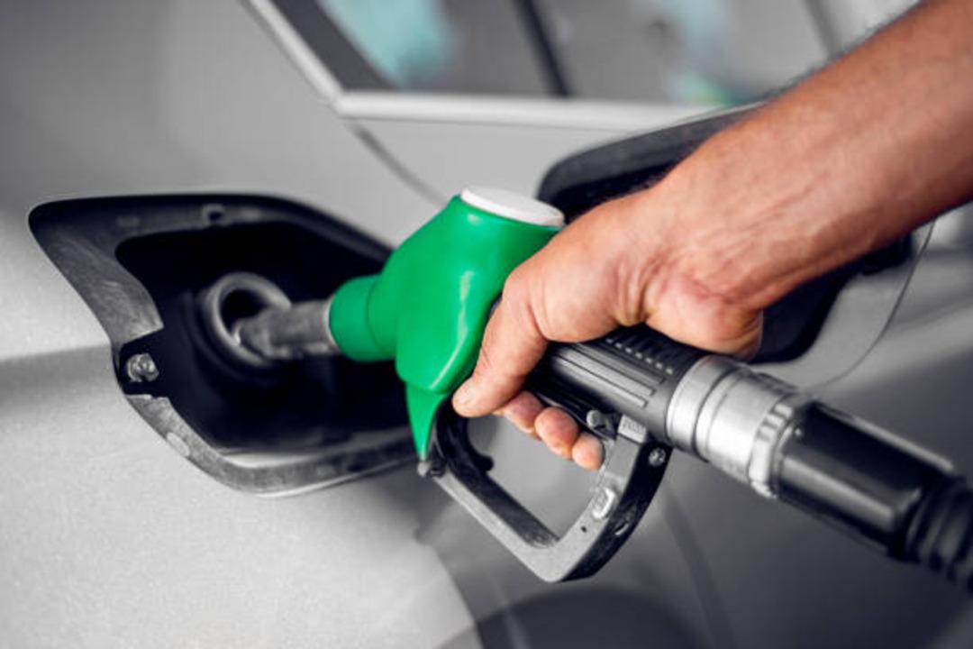 Akaryakıta dev zam geliyor! İşte 24 ekim 2025 güncel benzin, motorin, lpg fiyatları 3