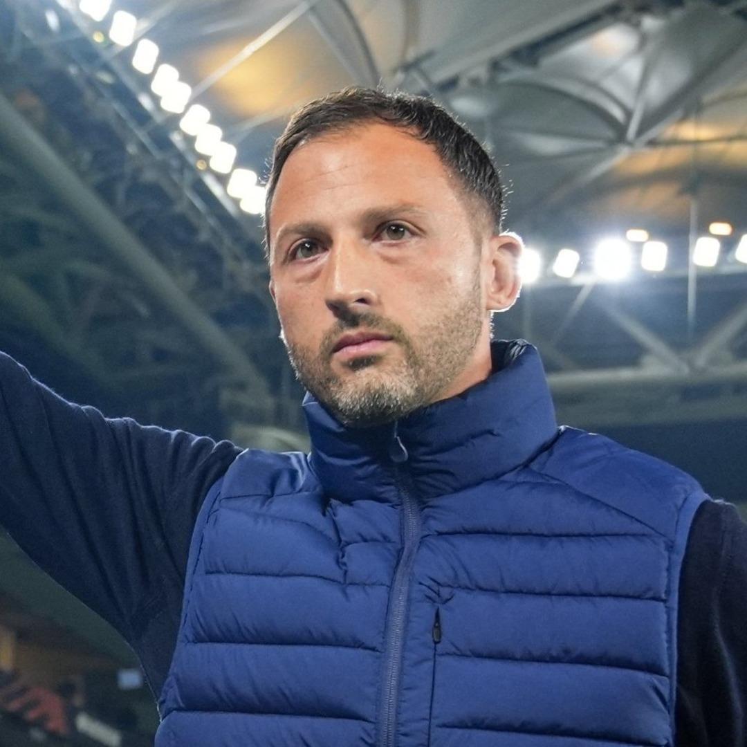 Fenerbahçe Avrupa Ligi nde Stuttgart ı 1-0 geçti! Tedesco maç sonu sakatlıktan dönen Jhon Duran için yeni sistem sinyali verdi.. 1