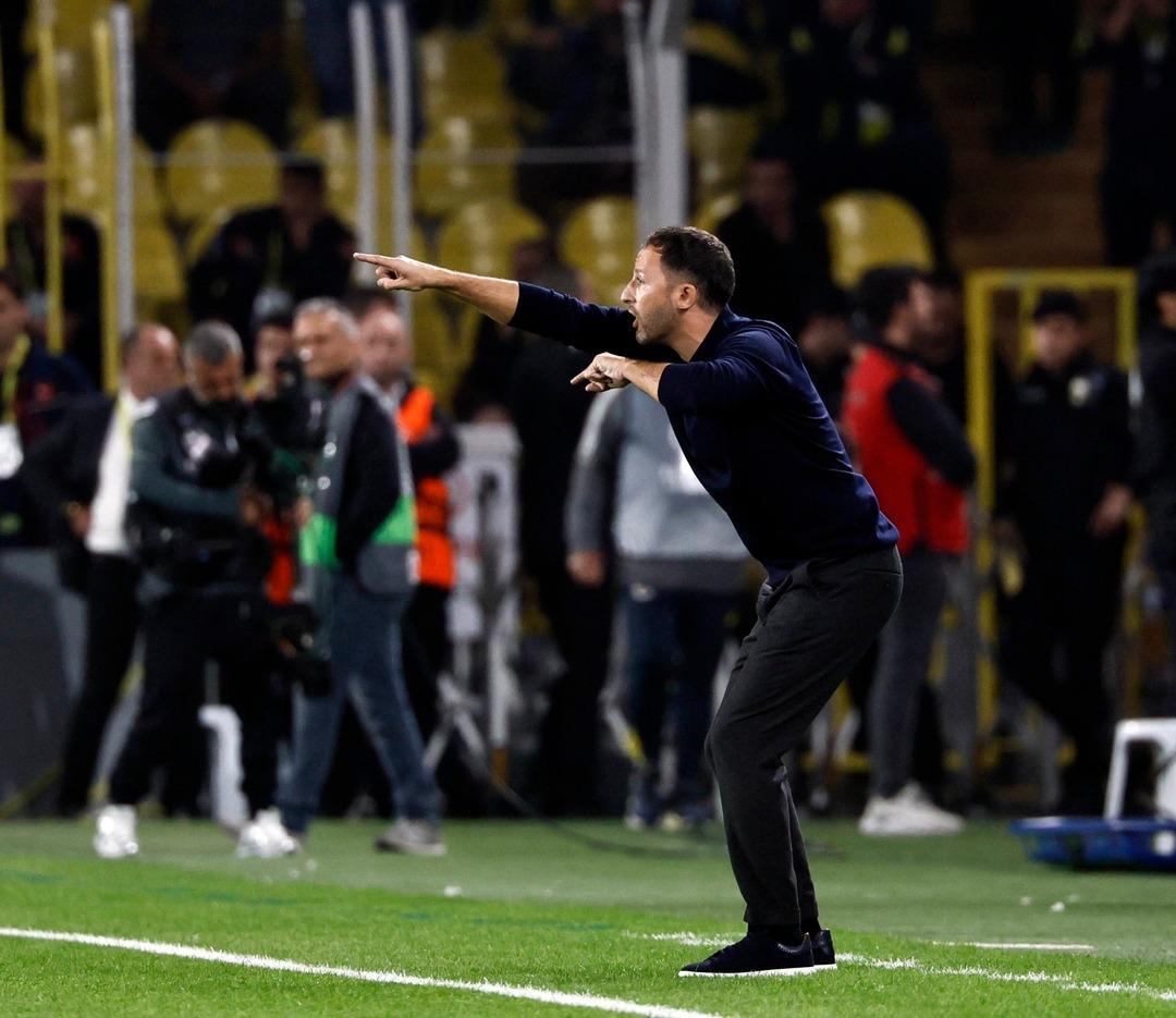 Fenerbahçe Avrupa Ligi nde Stuttgart ı 1-0 geçti! Tedesco maç sonu sakatlıktan dönen Jhon Duran için yeni sistem sinyali verdi.. 3