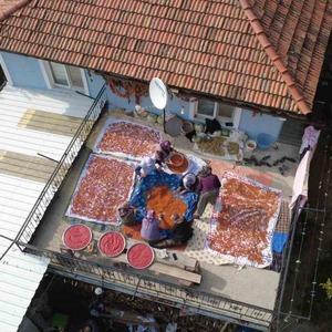 Demirci’nin 16 çeşitli tarhanası kışa hazırlanıyor