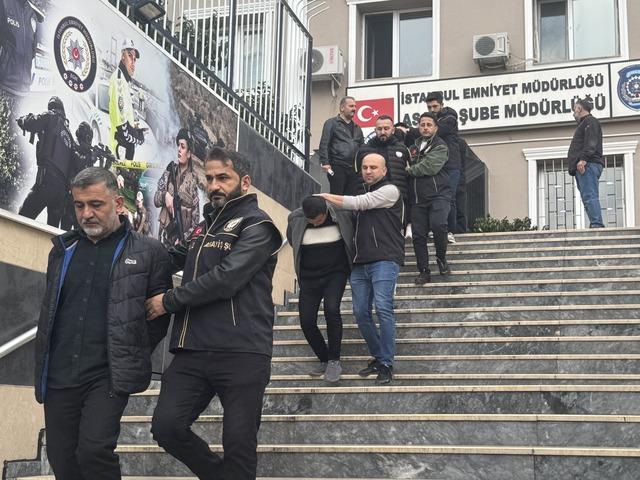 İstanbul merkezli 12 ilde "change" araç operasyonu! 74 zanlı yakalandı 2