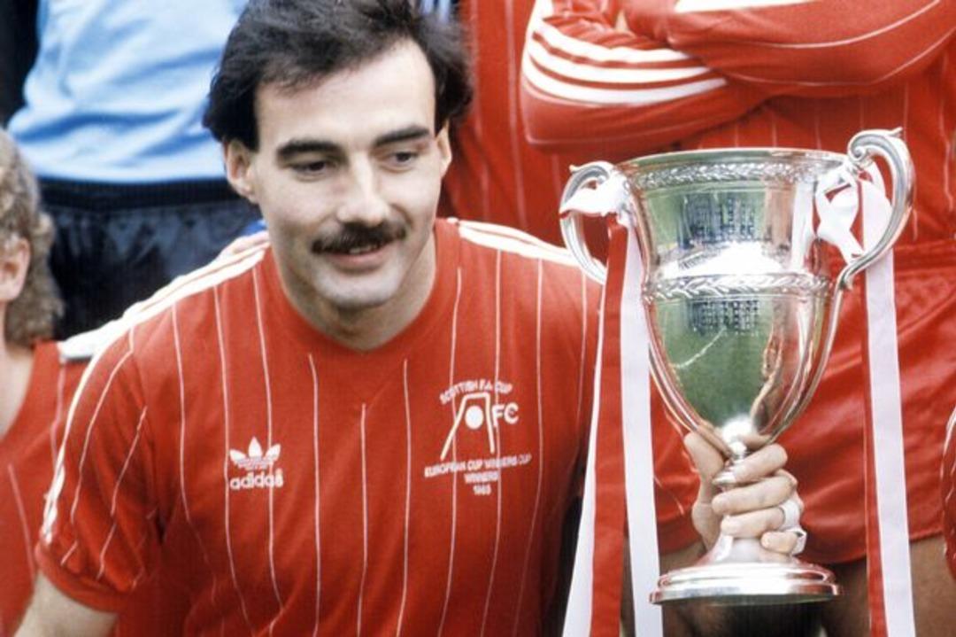 UEFA Konferans Ligi nde AEK Atina dan Aberdeen e Unutulmaz tokat: 6-0 lık tarihi hezimet! 1