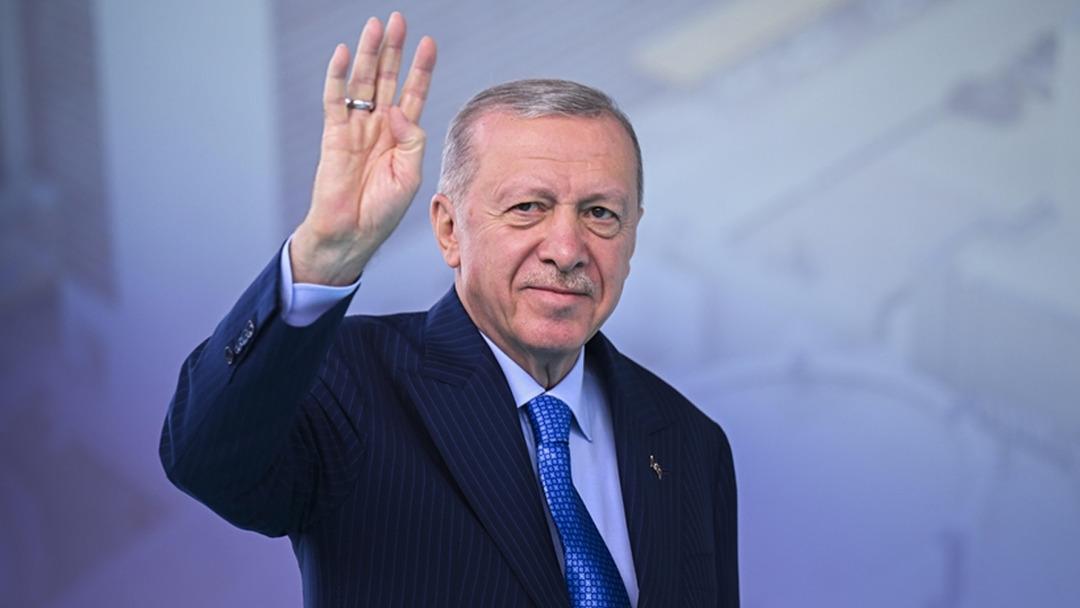 Cumhurbaşkanı Erdoğan dan, Aziz İhsan Aktaş iddianamesiyle ilgili açıklama: "Lağım patladı, milletim yaşananları görüyor" 2