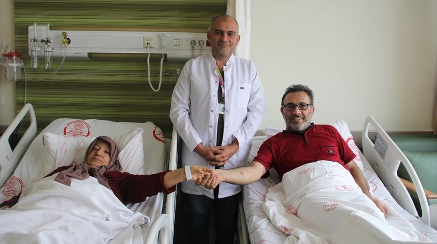 5 gün arayla kalp krizi geçirdiler! Anne ve oğlu aynı gün yapılan anjiyoyla sağlığına kavuştu