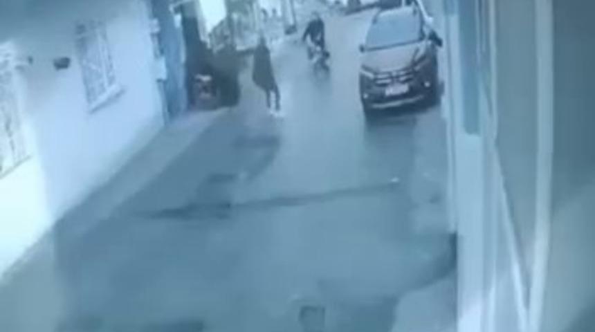 İzin günündeki bekçi, polisten kaçan şüpheliyi uçarak yakaladı