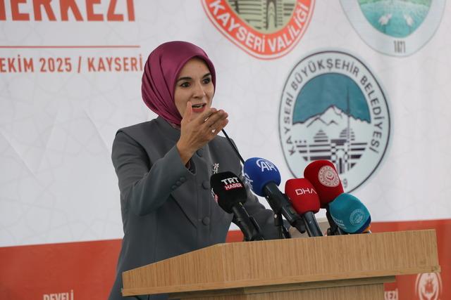 Bakan Göktaş: Yaşlılarımızın bilgi birikimi sadece geçmişin değil, geleceğin de ışığıdır 6