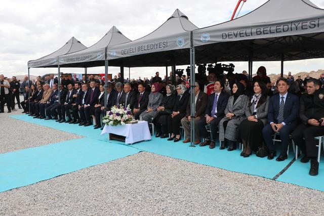 Bakan Göktaş: Yaşlılarımızın bilgi birikimi sadece geçmişin değil, geleceğin de ışığıdır 4