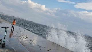 İstanbul’da şiddetli rüzgar nedeniyle dalgalar oluştu