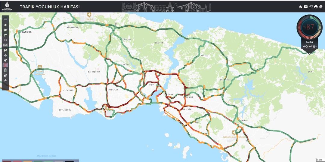 Son dakika | İstanbul da yağmur alarmı! Okullar tatil edildi... Mega kentte trafik durma noktasına geldi 1