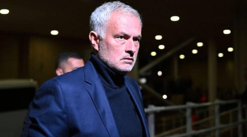 Mourinho Fenerbah&ccedil;e'yi dilinden d&uuml;ş&uuml;rm&uuml;yor! Ayrılığına sebep olan ismi a&ccedil;ıkladı