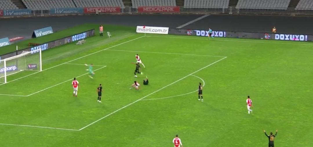 Süper Lig de herkes bu maçı konuşuyor! Karagümrük Kayserispor maçında 4 gol, 3 iptal, 1 kırmızı... 2