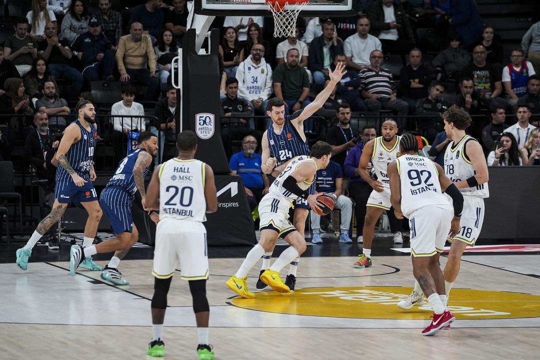 THY EuroLeague in Türk derbisinde kazanan Fenerbahçe Beko! Anadolu Efes i mağlup ettiler 4
