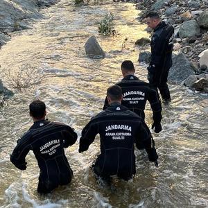 Foça'daki selden acı haber geldi! Bülent Kaptanoğlu'nun cansız bedenine ulaşıldı