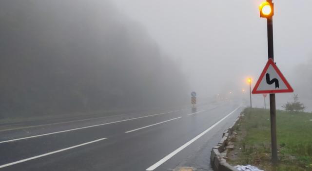 Bolu Dağı nda sağanak ve sis görüş mesafesini düşürdü 1