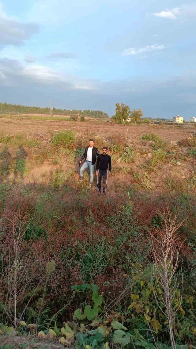 JASAT, uyuşturucu tacirlerini tarlada yakaladı 1