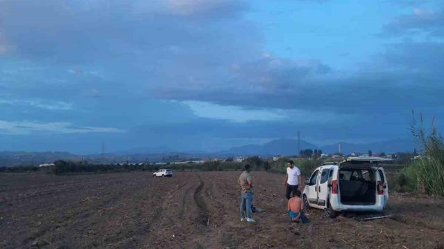 JASAT, uyuşturucu tacirlerini tarlada yakaladı