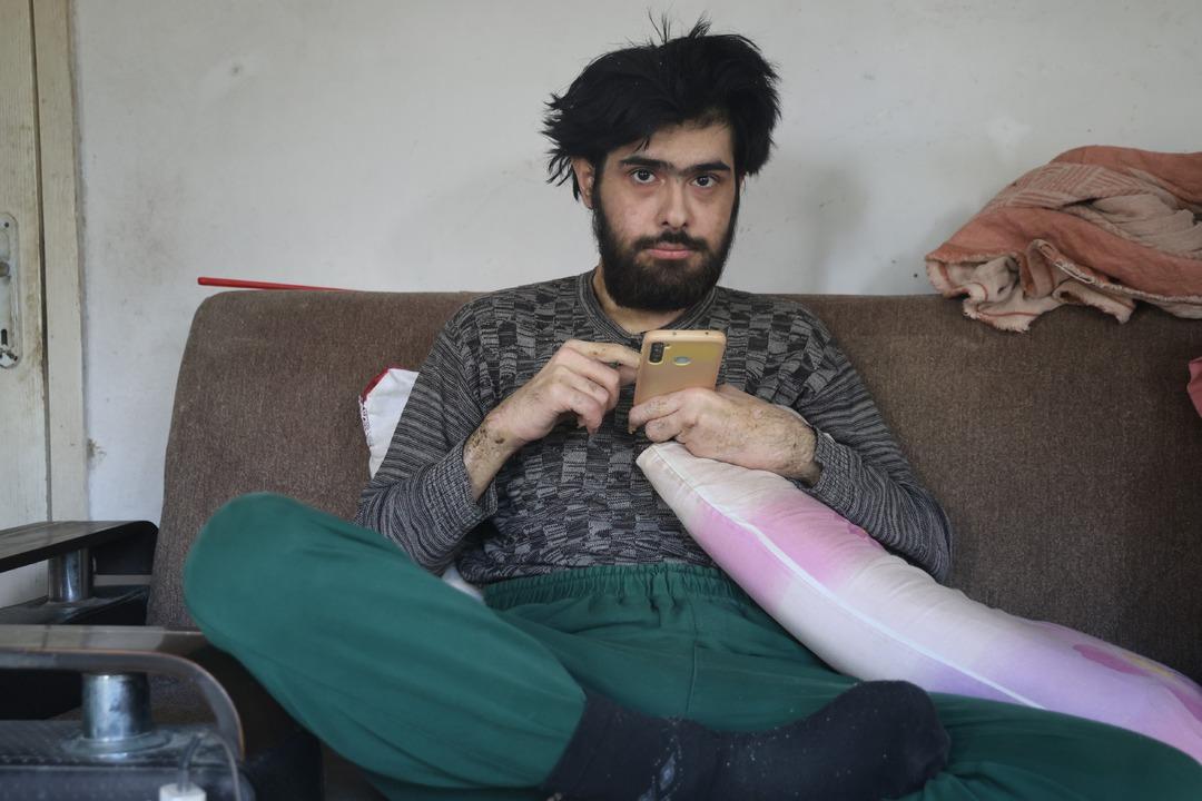 3 yıl sonra duş alıp, tıraş olan Barış a teşhis konuldu! Hastalığı ortaya &ccedil;ıktı 1