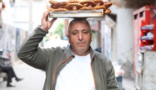 20 yıl simit sattı, 14 yıl KPSS'ye girdi, 49 yaşında atandı! 
