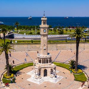 Sanatın kalbi bu kez Ege’de atıyor: İzmir kültür yolu festivali başladı!